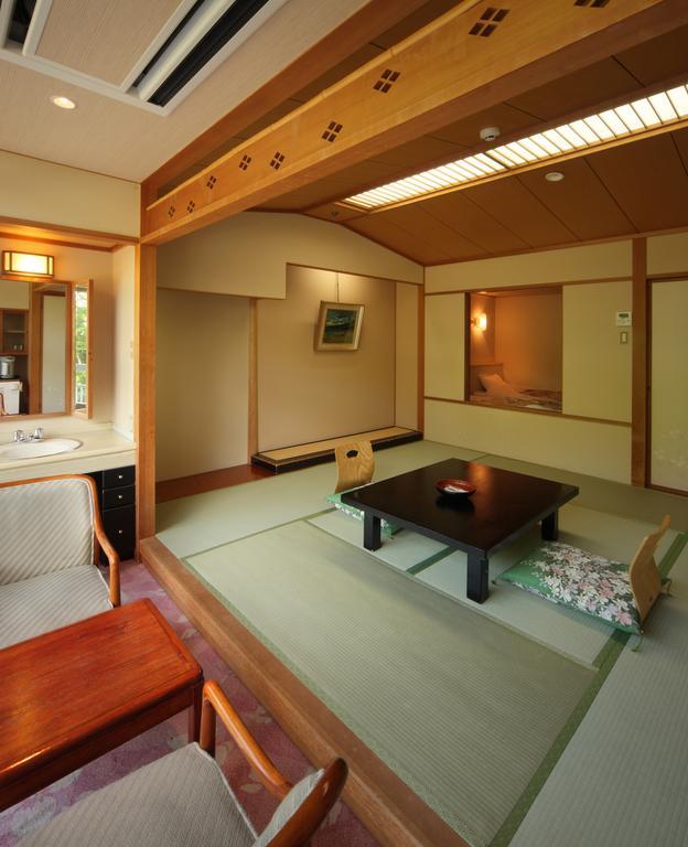 Iizaka Hotel Juraku Fukushima (Fukushima) Exterior foto
