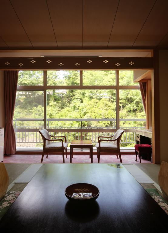 Iizaka Hotel Juraku Fukushima (Fukushima) Exterior foto