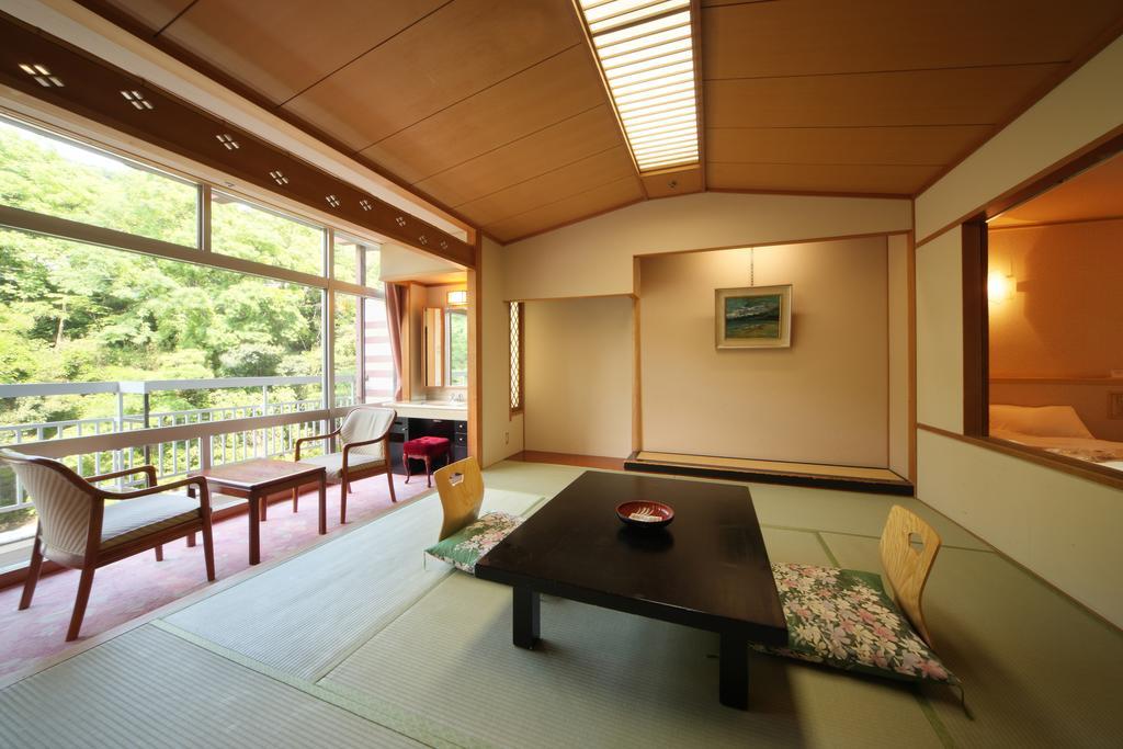 Iizaka Hotel Juraku Fukushima (Fukushima) Exterior foto
