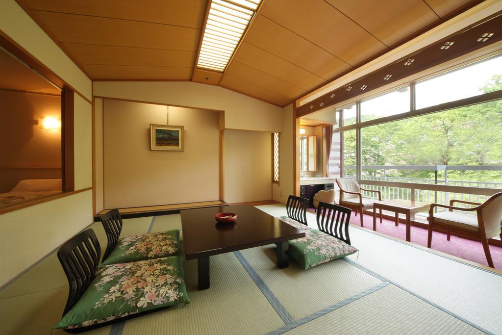 Iizaka Hotel Juraku Fukushima (Fukushima) Exterior foto