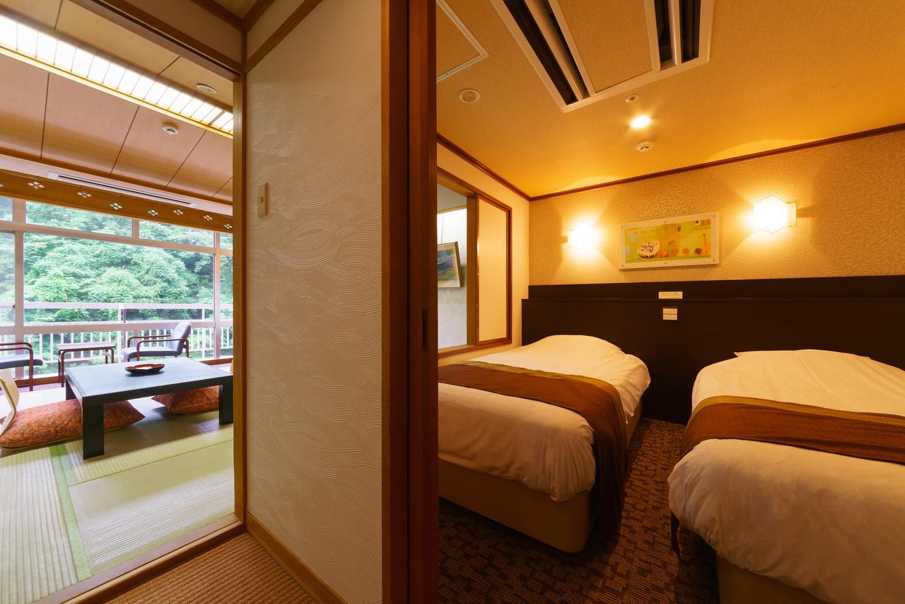 Iizaka Hotel Juraku Fukushima (Fukushima) Exterior foto