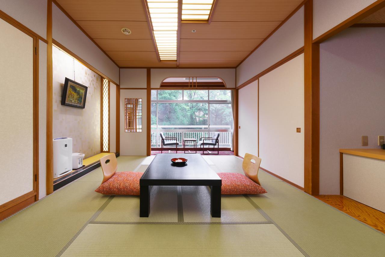 Iizaka Hotel Juraku Fukushima (Fukushima) Exterior foto